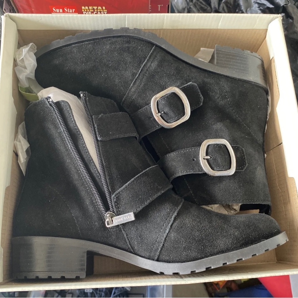 Anne Klein Nilos Ankle Boots, Women's Size 11 M, Beige MSRP $129, new in box